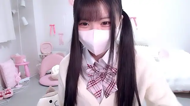 Snapshot of moka-neko chatting on 26, 11, 2025 moka-neko online show from 26, 11, 2025