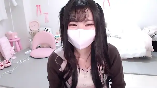 moka-neko online show from 3, 12, 2025