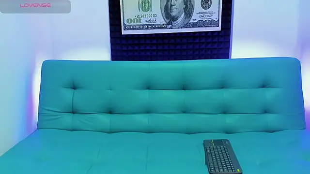 Amber Hoffman St online show from 11, 9, 2025