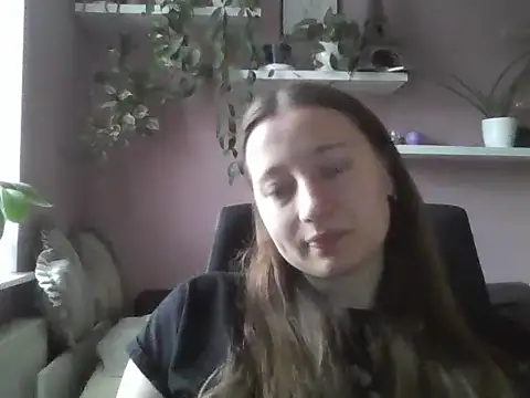 LindaPretty online show from 19, 9, 2025