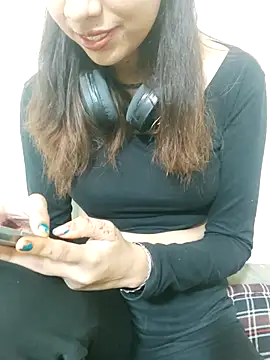 Snapshot of Khushi-Chaudhary chatting on 14, 10, 2025 Khushi-Chaudhary online show from 14, 10, 2025