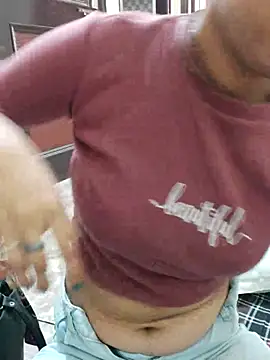 Snapshot of Khushi-Chaudhary chatting on 15, 10, 2025 Khushi-Chaudhary online show from 15, 10, 2025