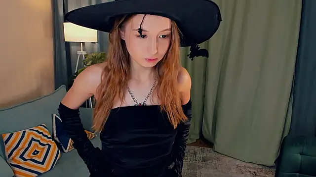 LaritaYoseph online show from 30, 10, 2025