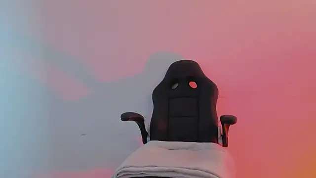 AnnaraLein online show from 6, 1, 2026