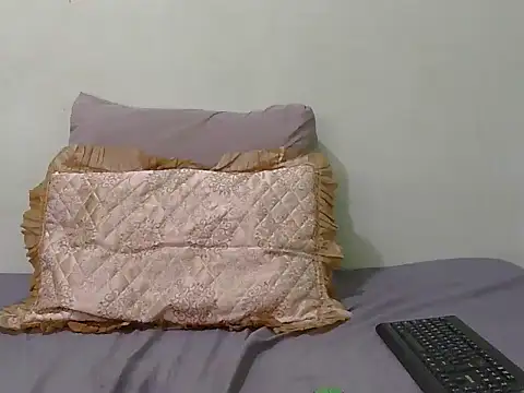 SexyBubbles1 online show from 23, 9, 2025