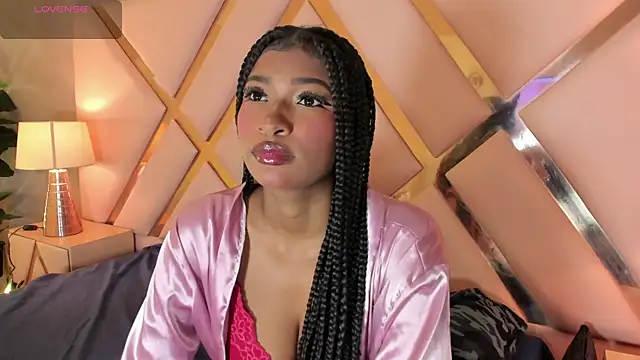 Snapshot of SophiaBloss chatting on 30, 10, 2025 SophiaBloss online show from 30, 10, 2025