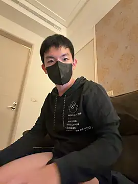 Snapshot of kaikai1335 chatting on 6, 11, 2025 kaikai1335 online show from 6, 11, 2025