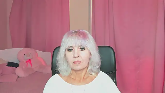 MissVall online show from 18, 9, 2025