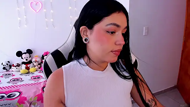 AvaScott  online show from 7, 1, 2026