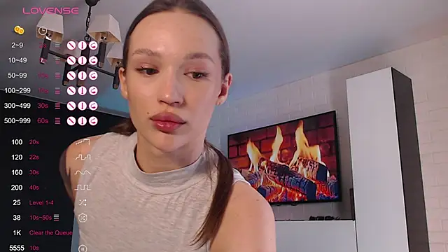 JadeSwift online show from 23, 9, 2025