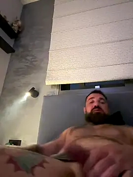 Snapshot of KstnSrg19 chatting on 24, 10, 2025 KstnSrg19 online show from 24, 10, 2025