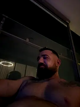 Snapshot of KstnSrg19 chatting on 7, 11, 2025 KstnSrg19 online show from 7, 11, 2025