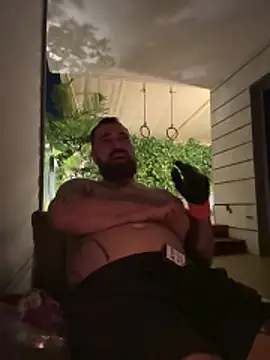 Snapshot of KstnSrg19 chatting on 14, 11, 2025 KstnSrg19 online show from 14, 11, 2025