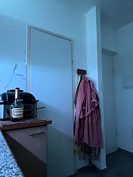 Snapshot of KstnSrg19 chatting on 29, 11, 2025 KstnSrg19 online show from 29, 11, 2025