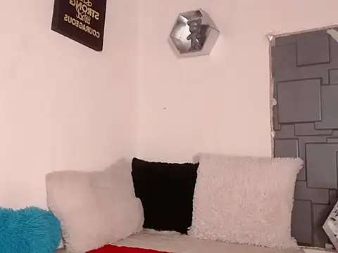 Snapshot of Trinity_Knox chatting on 15, 10, 2025 Trinity Knox online show from 15, 10, 2025