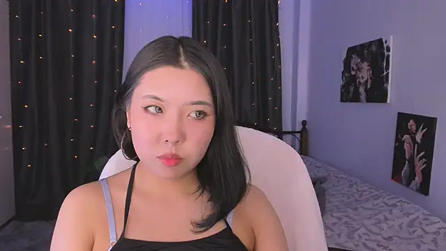 Snapshot of cutieskygirl_ chatting on 19, 11, 2025 cutieskygirl online show from 19, 11, 2025