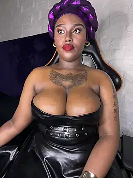 Snapshot of QUEEN_NOBUHLE_777 chatting on 19, 2, 2026 QUEEN NOBUHLE 777 online show from 19, 2, 2026