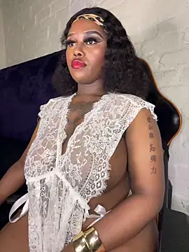 Snapshot of QUEEN_NOBUHLE_777 chatting on 4, 3, 2026 QUEEN NOBUHLE 777 online show from 4, 3, 2026