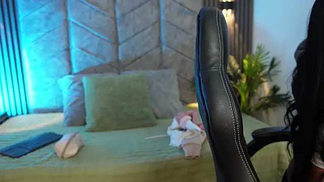 1Anya online show from 10, 10, 2025