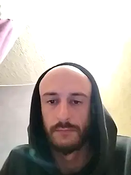 Snapshot of AlexLBR chatting on 8, 9, 2025 AlexLBR online show from 8, 9, 2025