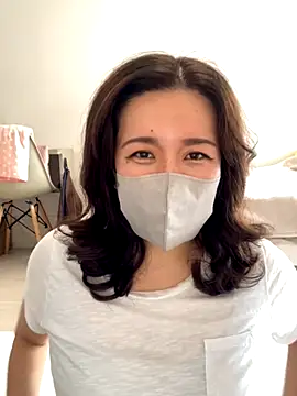 NATSUMI00 online show from 6, 10, 2025