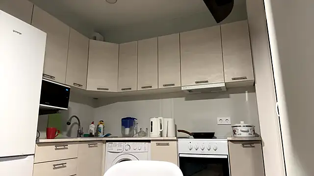 Snapshot of Denni_Spilber chatting on 14, 10, 2025 Denni Spilber online show from 14, 10, 2025