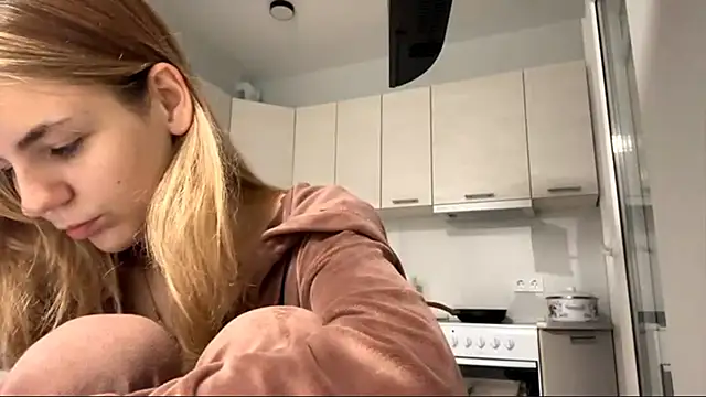 Snapshot of Denni_Spilber chatting on 19, 10, 2025 Denni Spilber online show from 19, 10, 2025