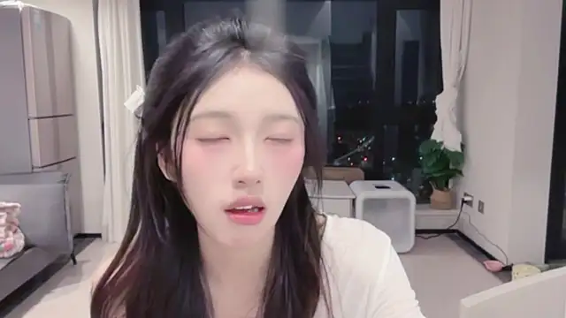 Snapshot of ZhaoZhao-ZM chatting on 16, 11, 2025 ZhaoZhao-ZM online show from 16, 11, 2025