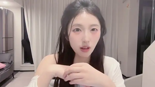 Snapshot of ZhaoZhao-ZM chatting on 20, 11, 2025 ZhaoZhao-ZM online show from 20, 11, 2025