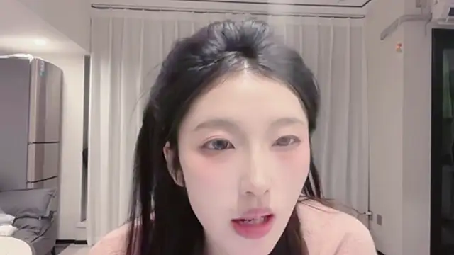 Snapshot of ZhaoZhao-ZM chatting on 21, 11, 2025 ZhaoZhao-ZM online show from 21, 11, 2025