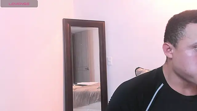 Snapshot of KingLevi01 chatting on 23, 9, 2025 KingLevi01 online show from 23, 9, 2025