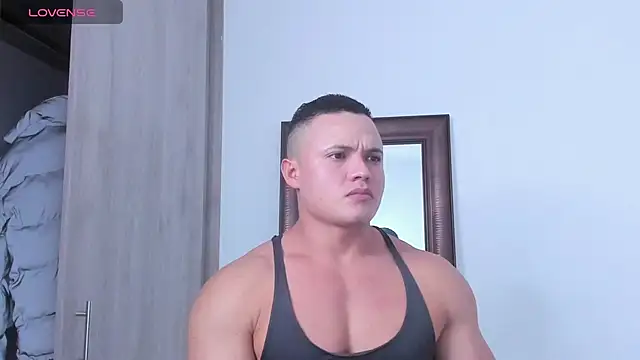 Snapshot of KingLevi01 chatting on 11, 10, 2025 KingLevi01 online show from 11, 10, 2025