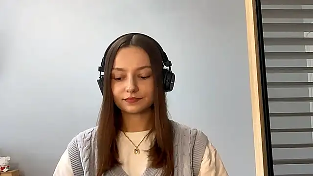 Snapshot of SoulHiperAgne_ chatting on 23, 9, 2025 SoulHiperAgne online show from 23, 9, 2025