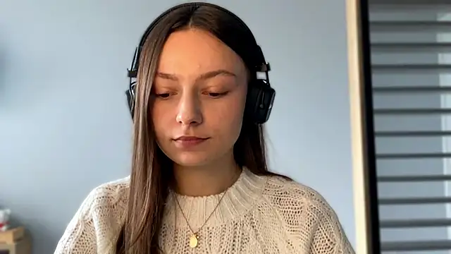Snapshot of SoulHiperAgne_ chatting on 30, 9, 2025 SoulHiperAgne online show from 30, 9, 2025