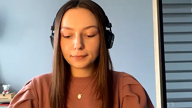 Snapshot of SoulHiperAgne_ chatting on 3, 10, 2025 SoulHiperAgne online show from 3, 10, 2025