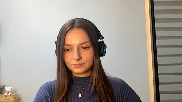 Snapshot of SoulHiperAgne_ chatting on 4, 10, 2025 SoulHiperAgne online show from 4, 10, 2025
