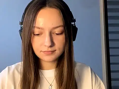 Snapshot of SoulHiperAgne_ chatting on 5, 10, 2025 SoulHiperAgne online show from 5, 10, 2025