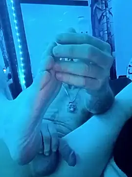 Snapshot of Mrluckstick chatting on 29, 11, 2025 Mrluckstick online show from 29, 11, 2025