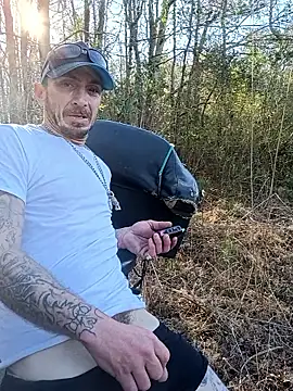 Snapshot of Mrluckstick chatting on 9, 3, 2026 Mrluckstick online show from 9, 3, 2026