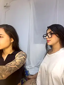 Sweet and Rous0 online show from 3, 11, 2025