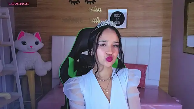 bella vibess s online show from 13, 3, 2026