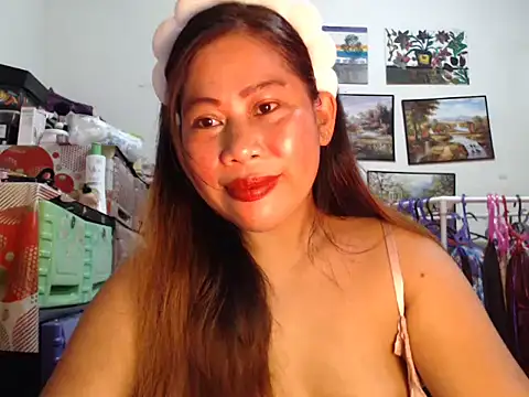Snapshot of filipina_beauty chatting on 30, 11, 2025 filipina beauty online show from 30, 11, 2025