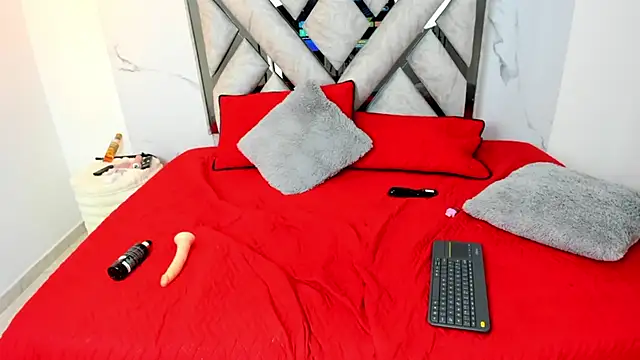 Emma high online show from 7, 10, 2025