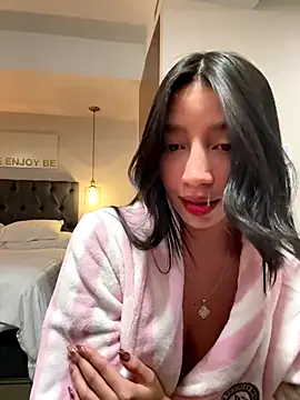 Snapshot of Min_junn chatting on 19, 11, 2025 Min junn online show from 19, 11, 2025