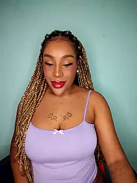 Snapshot of Queen_Amara chatting on 13, 10, 2025 Queen Amara online show from 13, 10, 2025