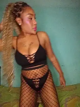 Snapshot of Queen_Amara chatting on 18, 10, 2025 Queen Amara online show from 18, 10, 2025