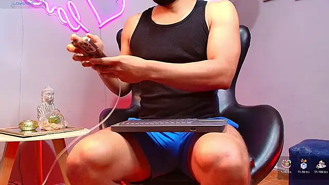 Snapshot of Gael_Meneses chatting on 21, 10, 2025 Gael Meneses online show from 21, 10, 2025