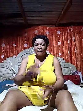 Snapshot of BUSTY_QUEEEN chatting on 10, 10, 2025 BUSTY QUEEEN online show from 10, 10, 2025