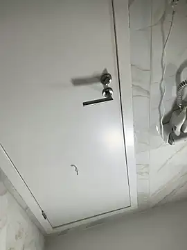 dgzzzkskks online show from 29, 9, 2025