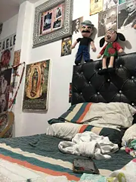 Snapshot of elpeluchenegroxxx3 chatting on 2, 3, 2026 elpeluchenegroxxx3 online show from 2, 3, 2026